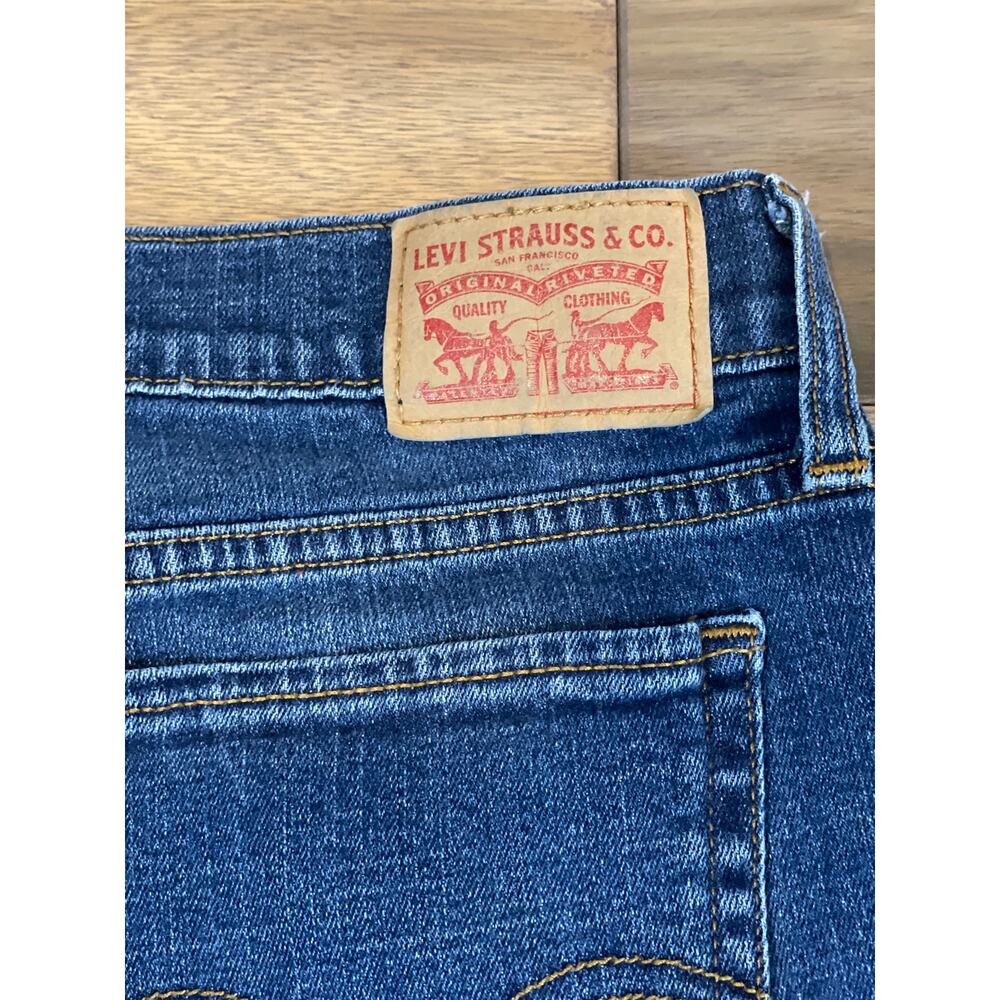 Levi’s 414 Relaxed Straight Jeans Size 29 Mid Wash Classic Straight Leg - Picture 8 of 8